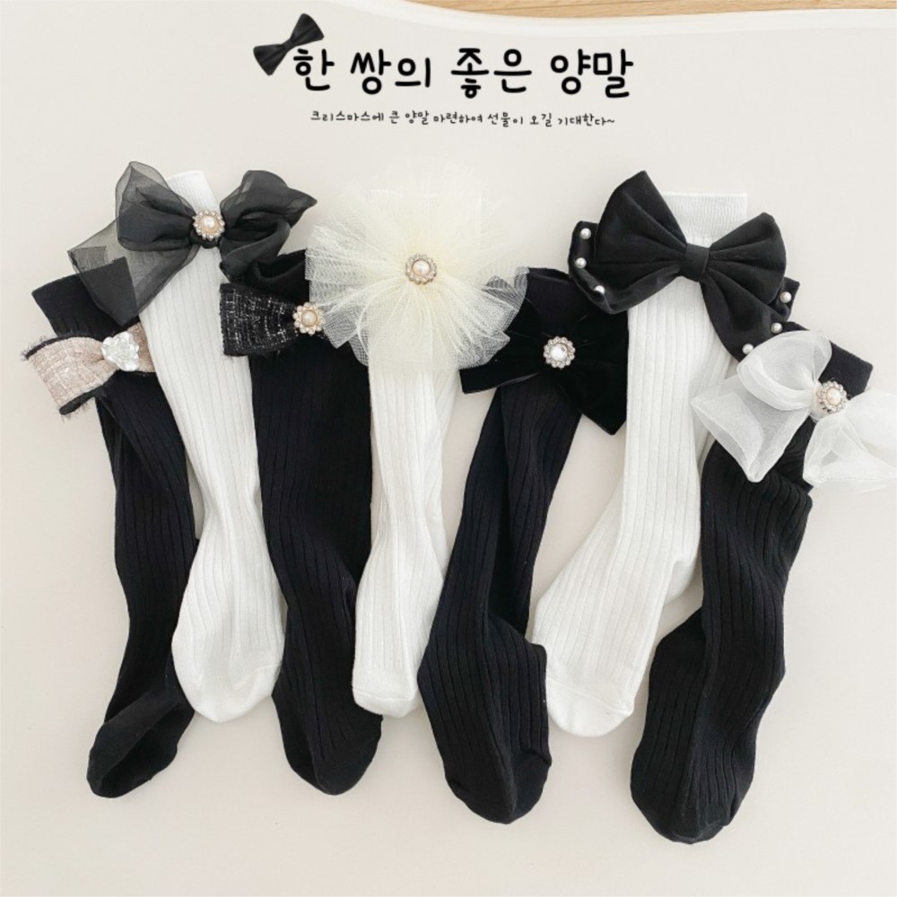 Girls Socks Outside Silk Stock - огляд і ціна Baby Sock Oximeter